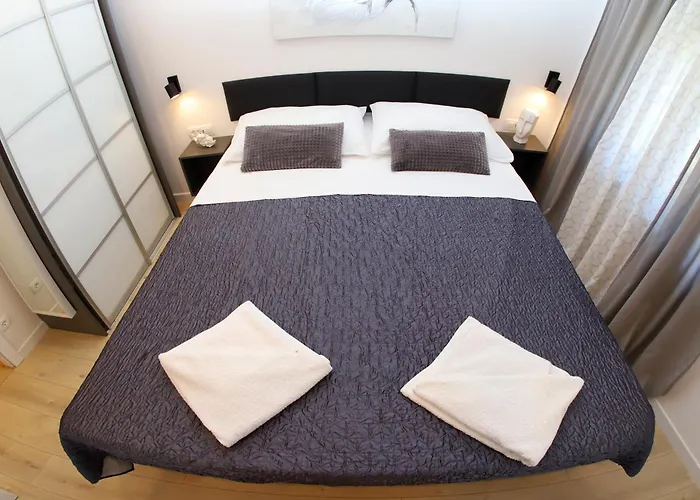 Nikolina Appartement