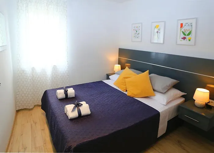 Nikolina Apartment Split